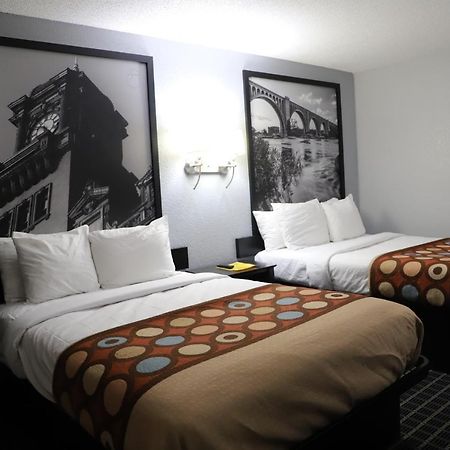 Super 8 By Wyndham Richmond Airport Va Hotel Сандстън Екстериор снимка